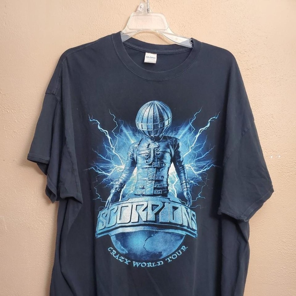 Scorpions Crazy World Tour 2011 tee